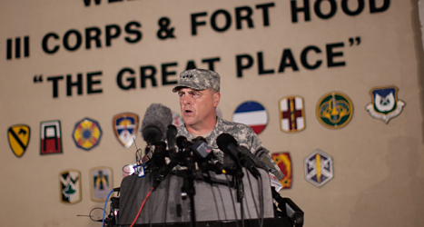 Mark Milley är chef på militärbasen Fort Hood. En pykiskt sjuk man sköt ihjäl tre av sina arbetskamrater på militärbasen på torsdagen.
Foto: Tamir Kalifa/AP/TT.